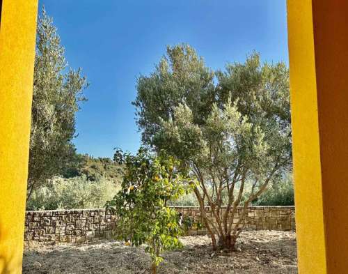 For sale a wonderful furnished detached house with fireplace and view of Kato Kalessa property image
