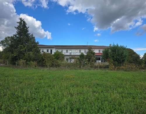 For sale 1.300 sq m commercial building ideal for a hotel, Pedini, Ioannina property image